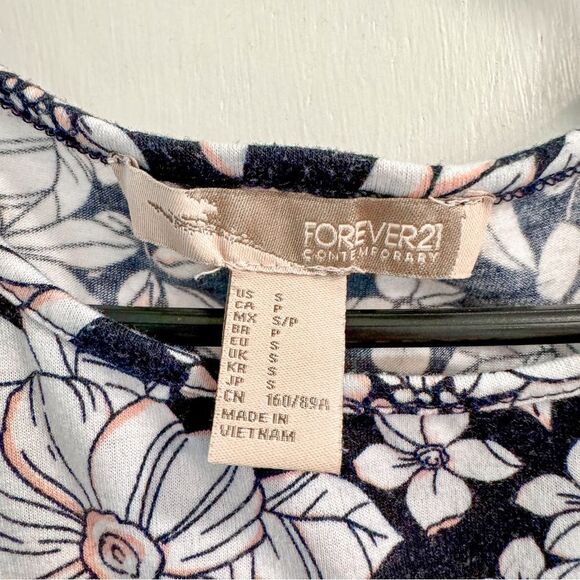 Women’s Forever 21 Floral Print Bodycon Dress - Picture 3 of 4